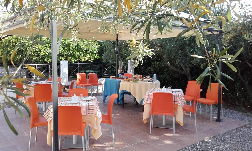 B&B Il Giardino Di Zefiro Gioiosa Marea Εξωτερικό φωτογραφία